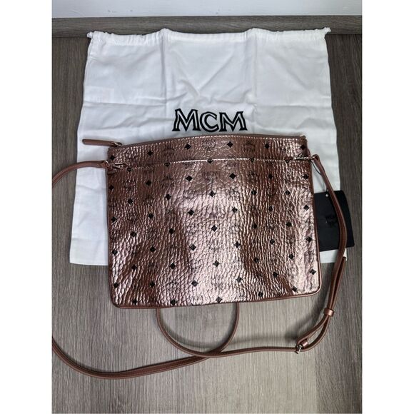 NWT MCM Monogram Printed Metallic Visetos Crossbody Pouch Champagne Medium $365 - Picture 5 of 13